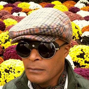 Meet your Posher, Johnathan